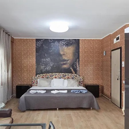 Aura Studio *